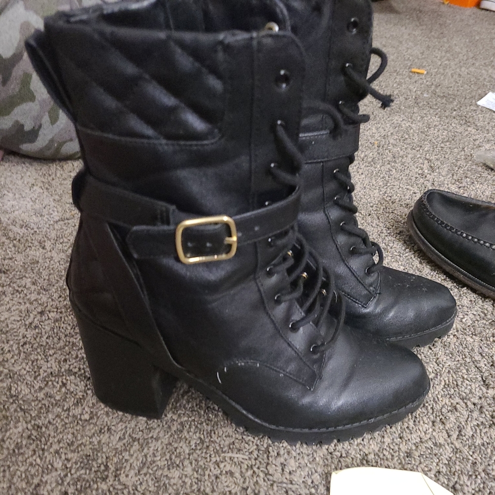 Express combat black boots